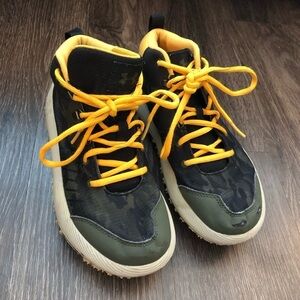 Under Armour Overdrive Fat Tire Green Yellow & Black Hiking Sneakers